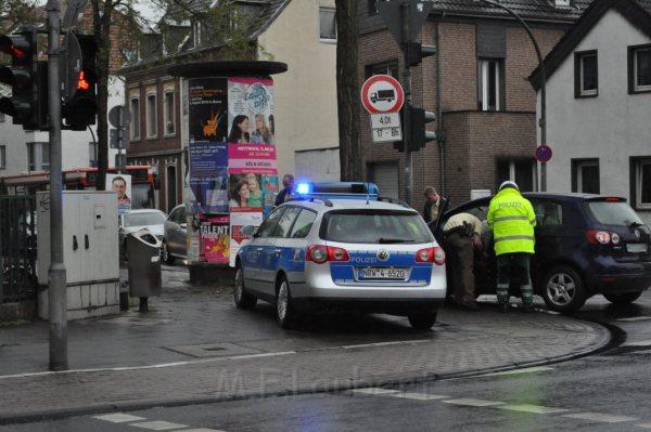 VU nach Verfolgungsfahrt Koeln Poll Siegburgerstr Poll Vingsterstr P01.JPG